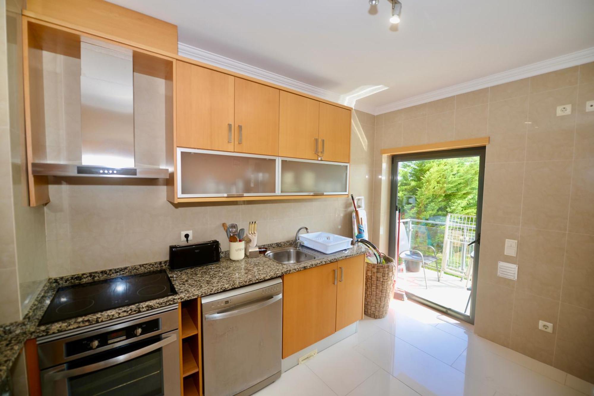 Pebble - 1 Bedroom Apartment Sleeps 5 With Pool & Tennis Court São Martinho do Porto Kültér fotó